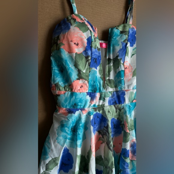Floral Dress Size Small - Picture 2 of 3